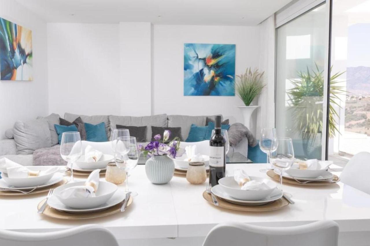 Luxurious Penthouse In La Cala Casa Banderas - 3 Golf Facilites Close By! La Cala De Mijas Kültér fotó