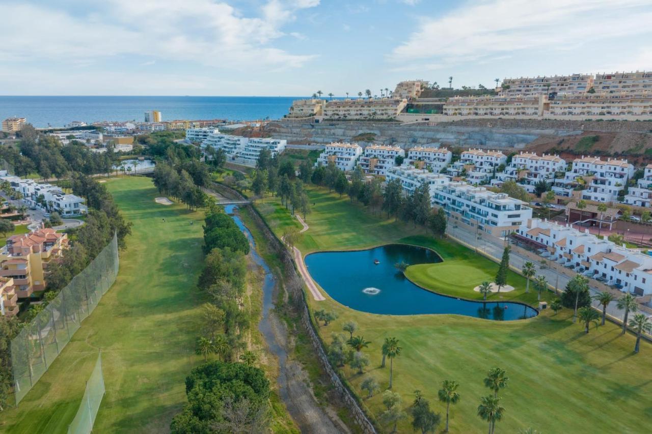 Luxurious Penthouse In La Cala Casa Banderas - 3 Golf Facilites Close By! La Cala De Mijas Kültér fotó